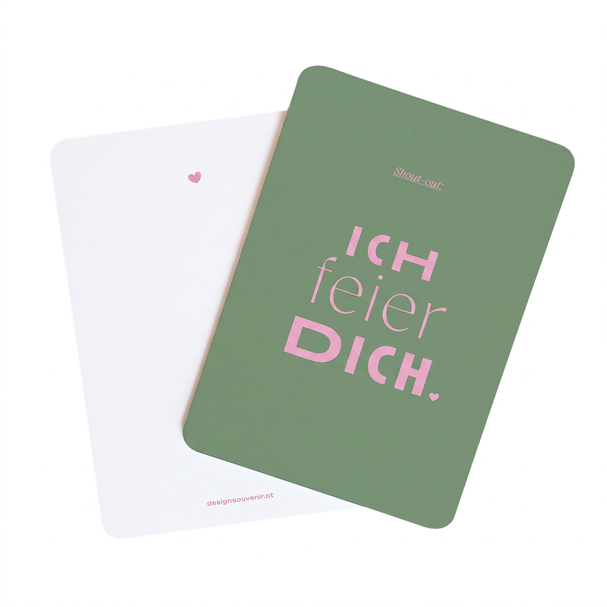 Bild zeigt Vorder- & Rückseite von Kartenmotiv mit Schriftzug "Ich feier dich" auf grünem Hintergrund.